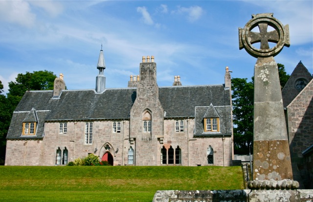 College of the Holy Spirit © Laurel Kallenbach