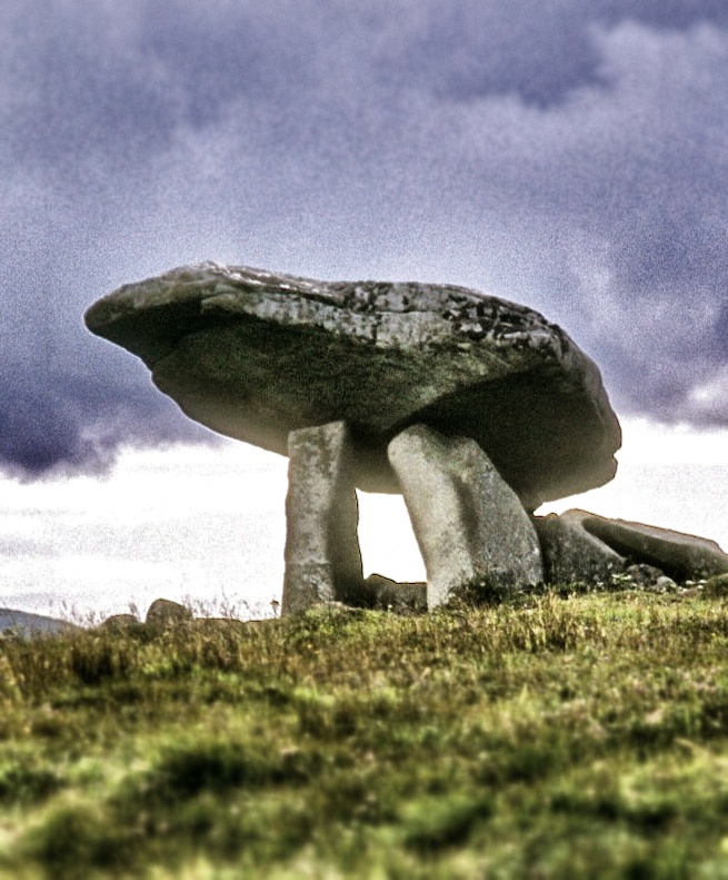 Kilclooney Dolmen, Ireland ©Laurel Kallenbach