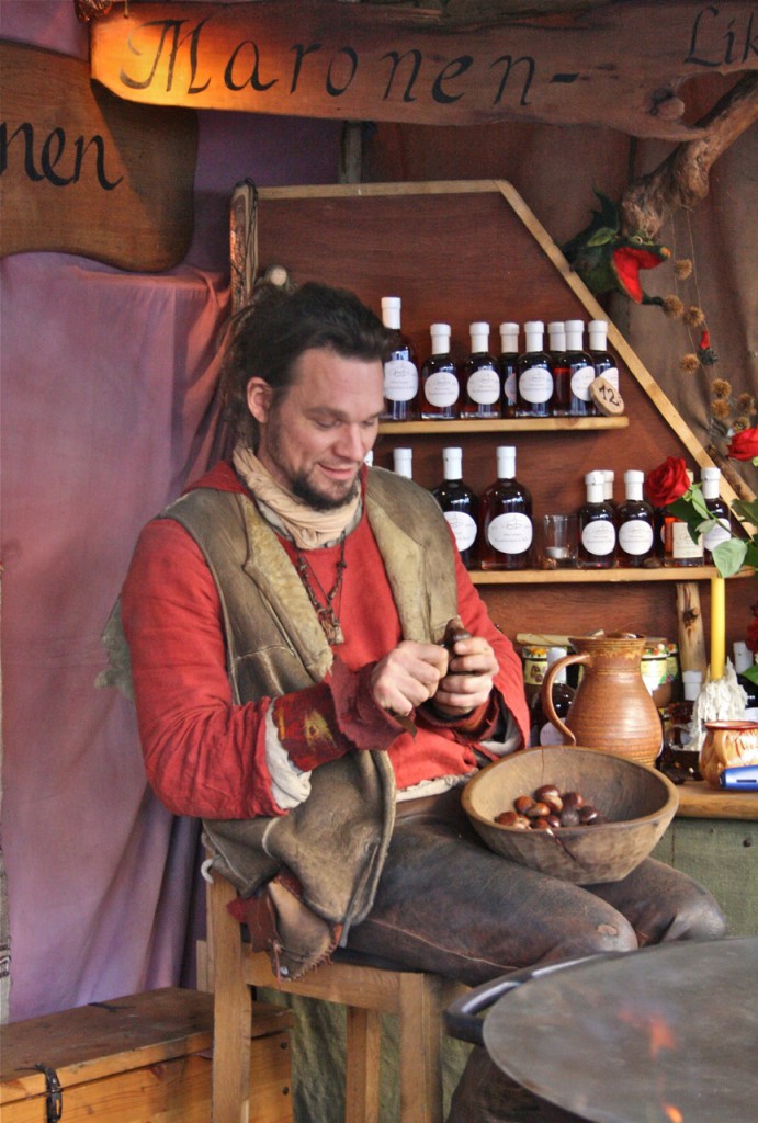 Chestnut seller_3_ Esslingen ©Laurel Kallenbach