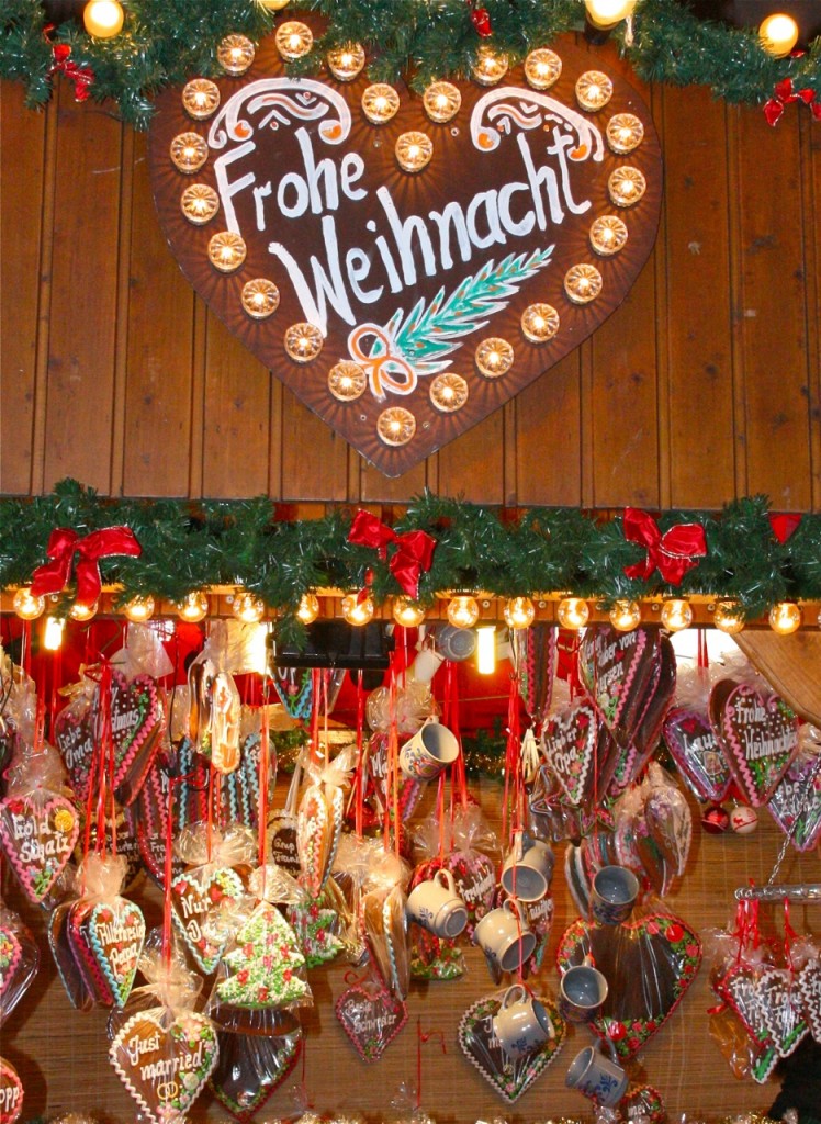 Decorated lebkuchen cookies ©Laurel Kallenbach