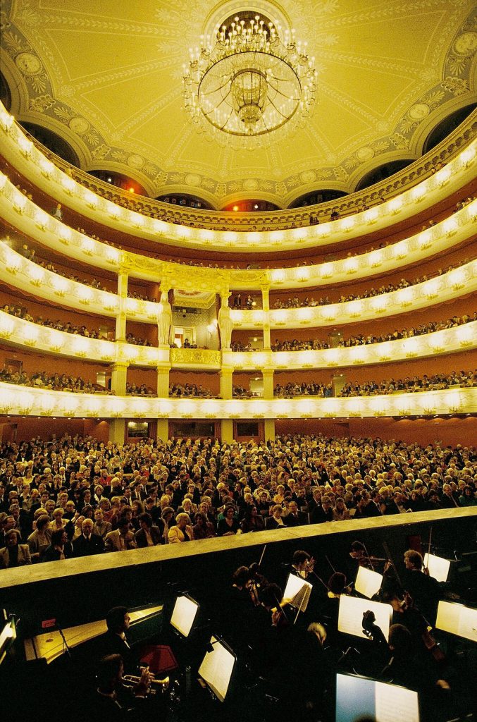 Interior Munich National Theater © Munich Tourism Wilfried Hoesl